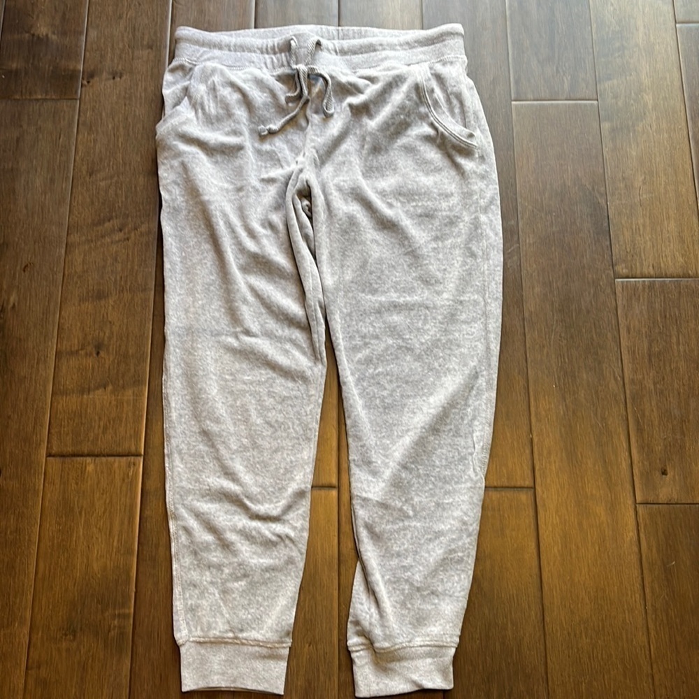 Ambiance- women’s jogger, track pants- grey, size Large